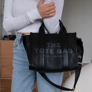 MARC JACOBS Leather Medium Black Tote Bag